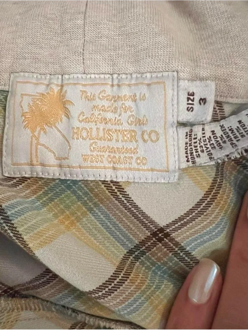 Vintage Hollister plaid mini skirt, tiered ruffle hem - Picture 4 of 6